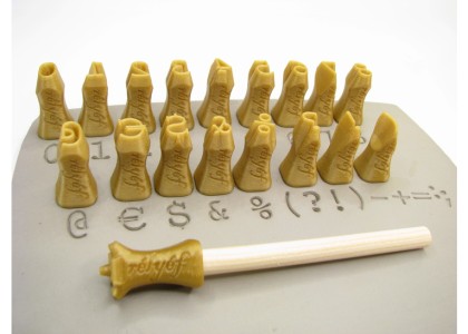 Relyef Tools: Numerals 10mm - Courier